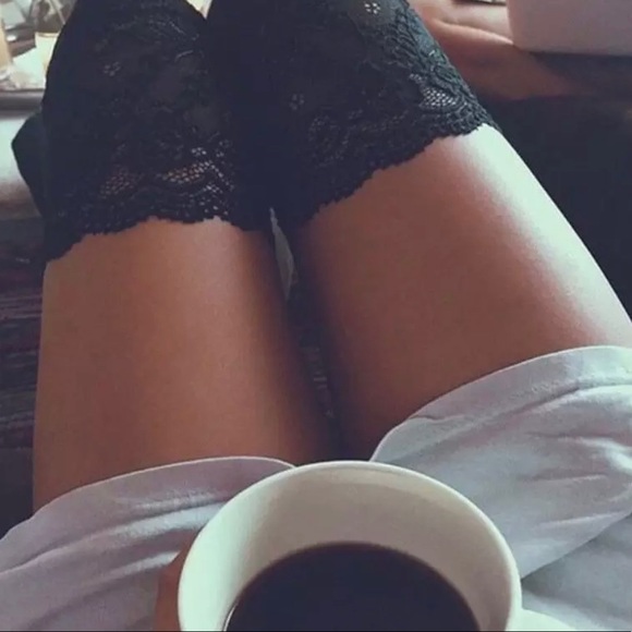 Long Cotton Socks With Lace Black - Picture 4 of 5